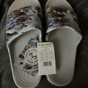 CROCS RealTree Camo Slides - White and Blue